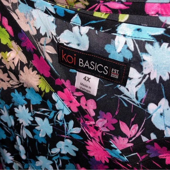 NWT Koi Basics multi color floral pattern V neck short sleeve scrub top - Picture 9 of 16